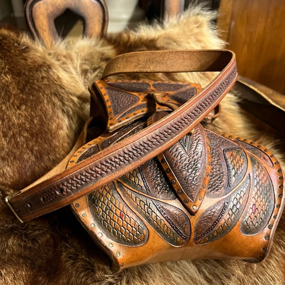 Vtg Tooled Leather Handmade Cobra Head Bag RARE - Picture 5 of 10